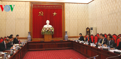 ຄະນະຊີ້ນຳກ່ຽວກັບສິດທິມະນຸດແຫ່ງຊາດລາວຢ້ຽມຢາມຫວຽດນາມ